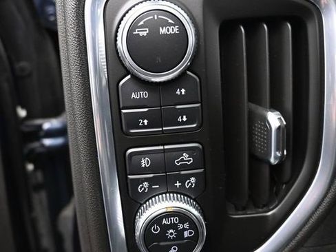 Used 2022 GMC Sierra 1500 SLT w/ SLT Convenience Package image 16