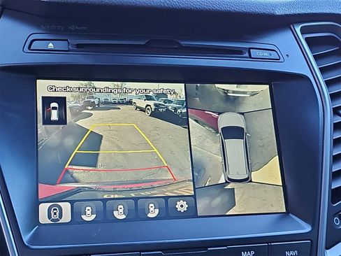 Used 2017 Hyundai Santa Fe Limited image 26