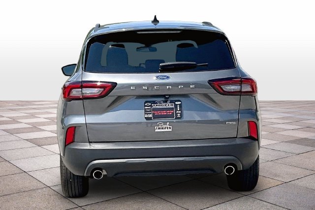 Used 2025 Ford Escape ST-Line w/ Equipment Group 301A FWD image 4