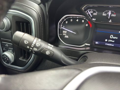 Used 2020 GMC Sierra 1500 SLE w/ SLE Value Package image 25