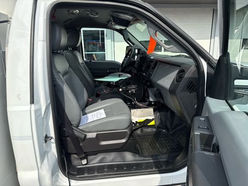 Used 2011 Ford F550 2WD Regular Cab Super Duty w/ Payload Upgrade Pkg image 23