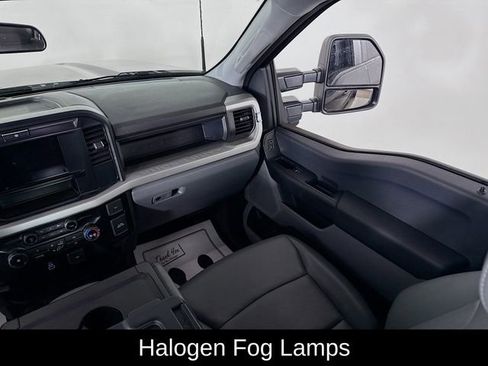 Used 2025 Ford F350 XL w/ 360-Degree Camera Package image 21