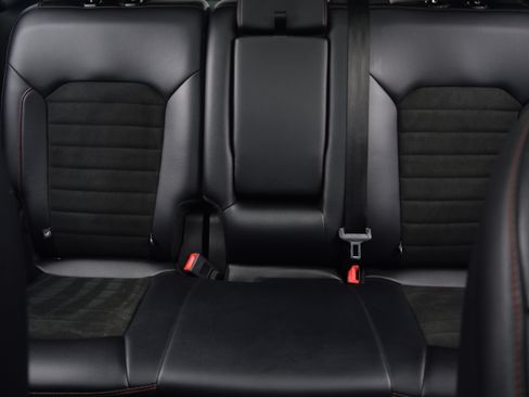 Used 2023 Ford Edge ST-Line image 15