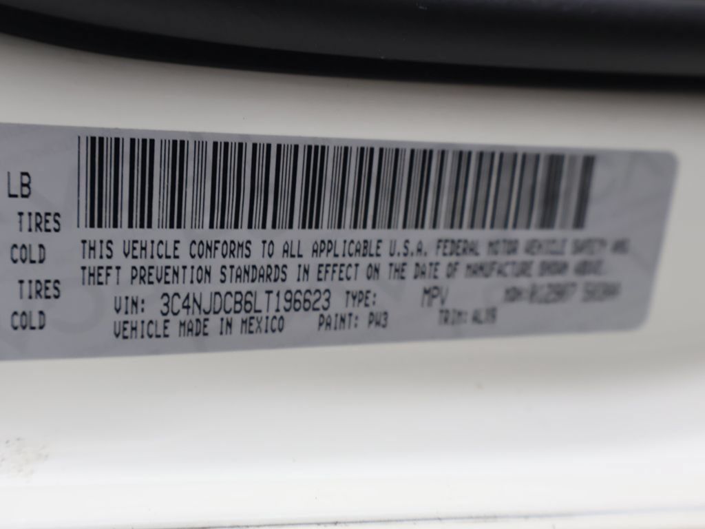 Used 2020 Jeep Compass Limited w/ Premium Lighting Group AWD/4WD image 50
