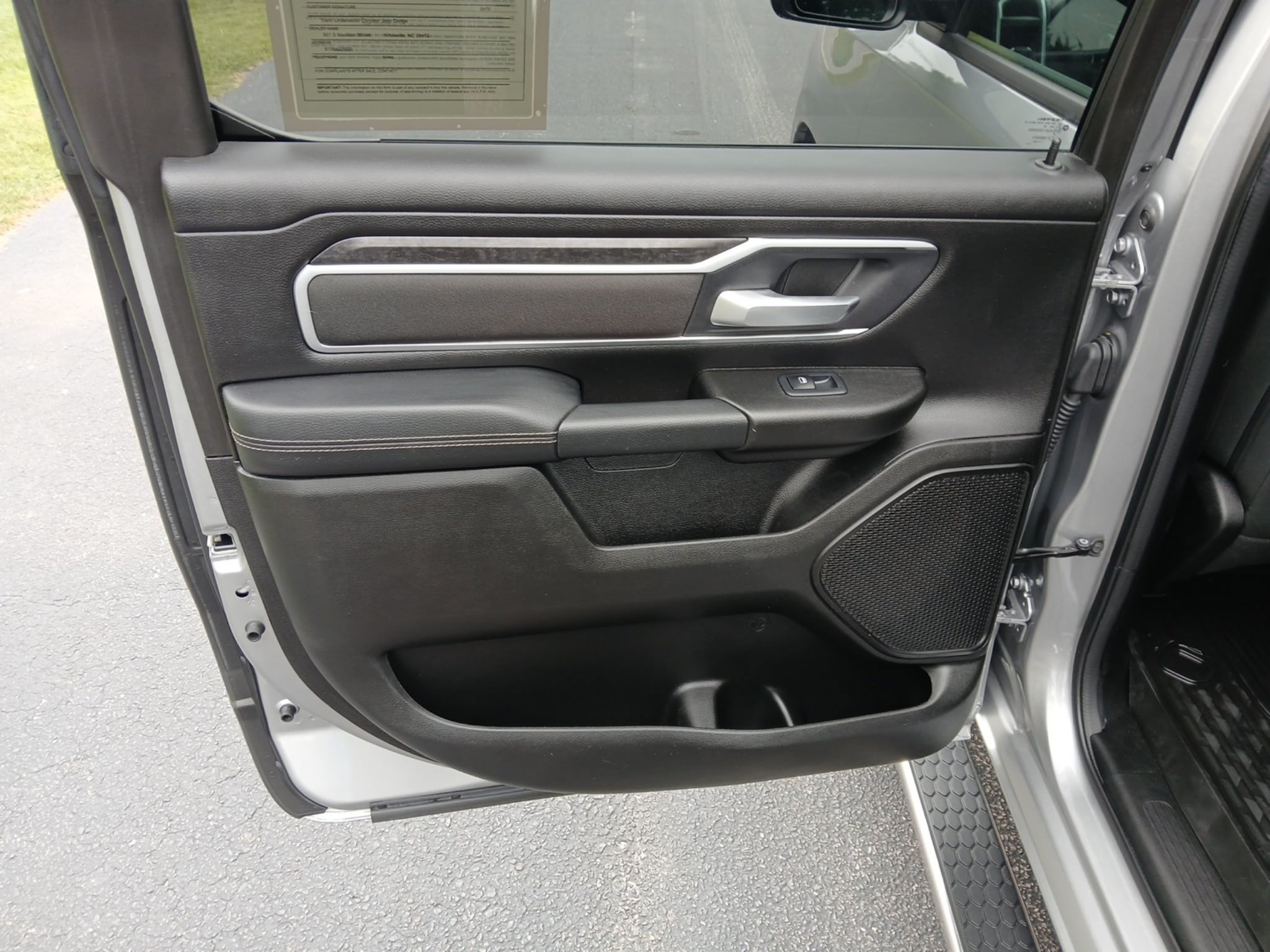 Used 2023 RAM 1500 Big Horn RWD image 25