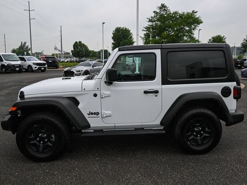 Used 2022 Jeep Wrangler Sport AWD/4WD image 8