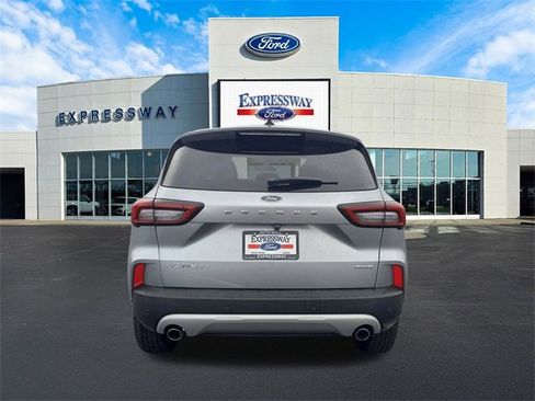 Used 2023 Ford Escape Active w/ Tech Pack #2 image 7