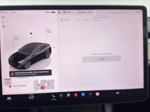 Used 2024 Tesla Model Y Long Range RWD image 30