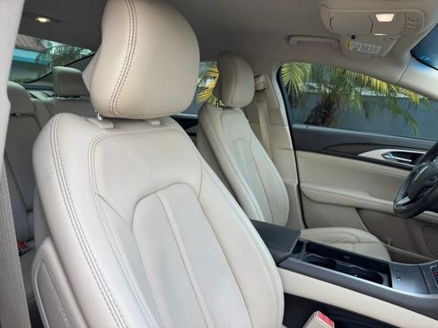Used 2018 Lincoln MKZ Reserve w/ Technology Package FWD image 16