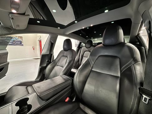 Used 2021 Tesla Model 3 Standard Range RWD image 11
