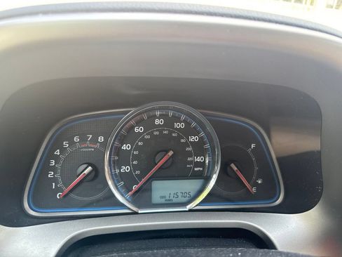Used 2013 Toyota RAV4 Limited AWD/4WD image 10