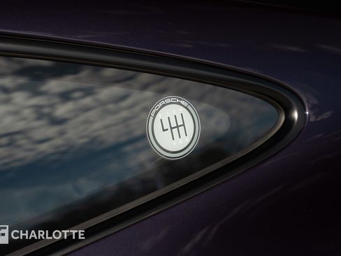 Used 2022 Porsche 911 GT3 image 12