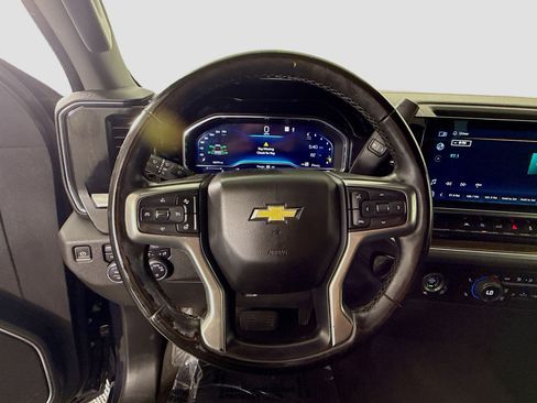Used 2023 Chevrolet Silverado 1500 LT AWD/4WD image 13