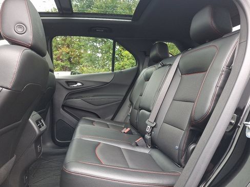 Used 2023 Chevrolet Equinox RS w/ RS Leather Package image 10