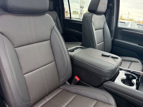 New 2026 Chevrolet Suburban High Country w/ Sun And Tow Package image 38