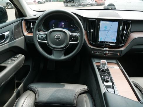 Used 2023 Volvo XC60 B6 Ultimate w/ Protection Package Premier AWD/4WD image 12