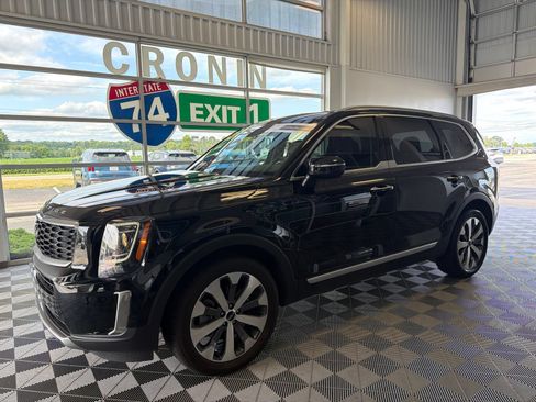 Used 2022 Kia Telluride S AWD/4WD image 3