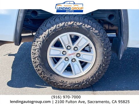 Used 2015 GMC Sierra 1500 SLE w/ SLE Value Package RWD image 10