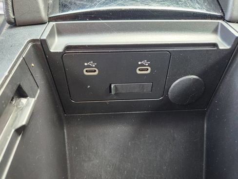 Used 2024 MAZDA MAZDA3 s FWD image 16