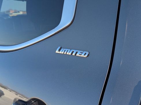 Used 2022 Toyota Tundra Limited AWD/4WD image 6
