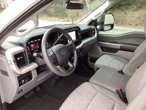 Used 2024 Ford F250 XL w/ STX Appearance Package image 28