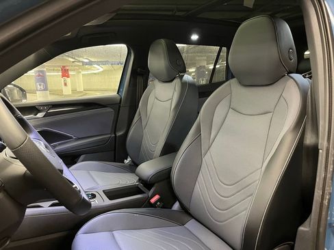 New 2026 Volkswagen Tiguan SE R-Line AWD/4WD image 21