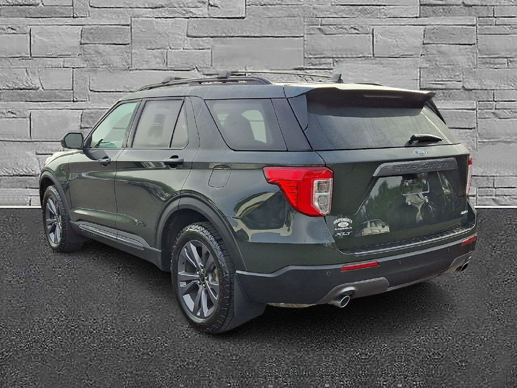 Certified 2022 Ford Explorer XLT w/ Equipment Group 202A AWD/4WD image 8