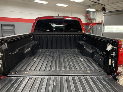 Used 2021 Toyota Tacoma SR5 image 34