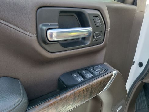 Used 2019 GMC Sierra 1500 Denali RWD image 19