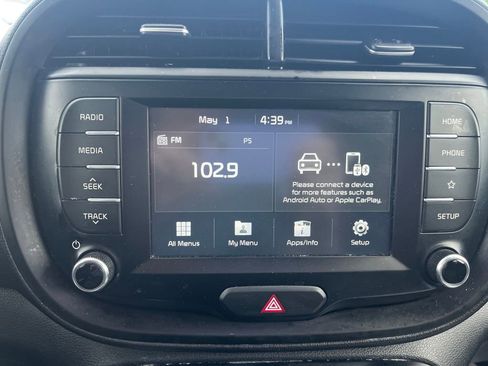 Used 2021 Kia Soul S FWD image 12