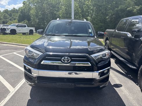 Used 2022 Toyota 4Runner Limited AWD/4WD image 38