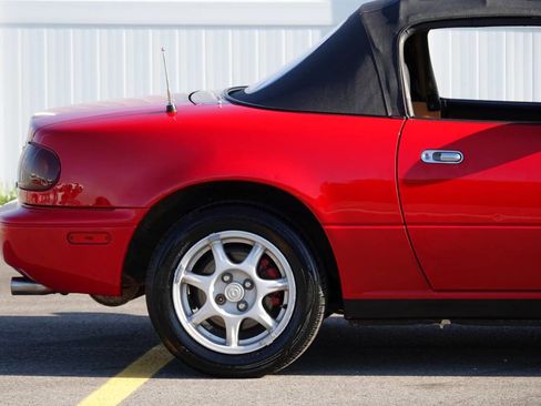 Used 1996 MAZDA MX-5 Miata M-Edition RWD image 22