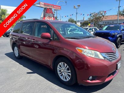 Used 2017 Toyota Sienna XLE