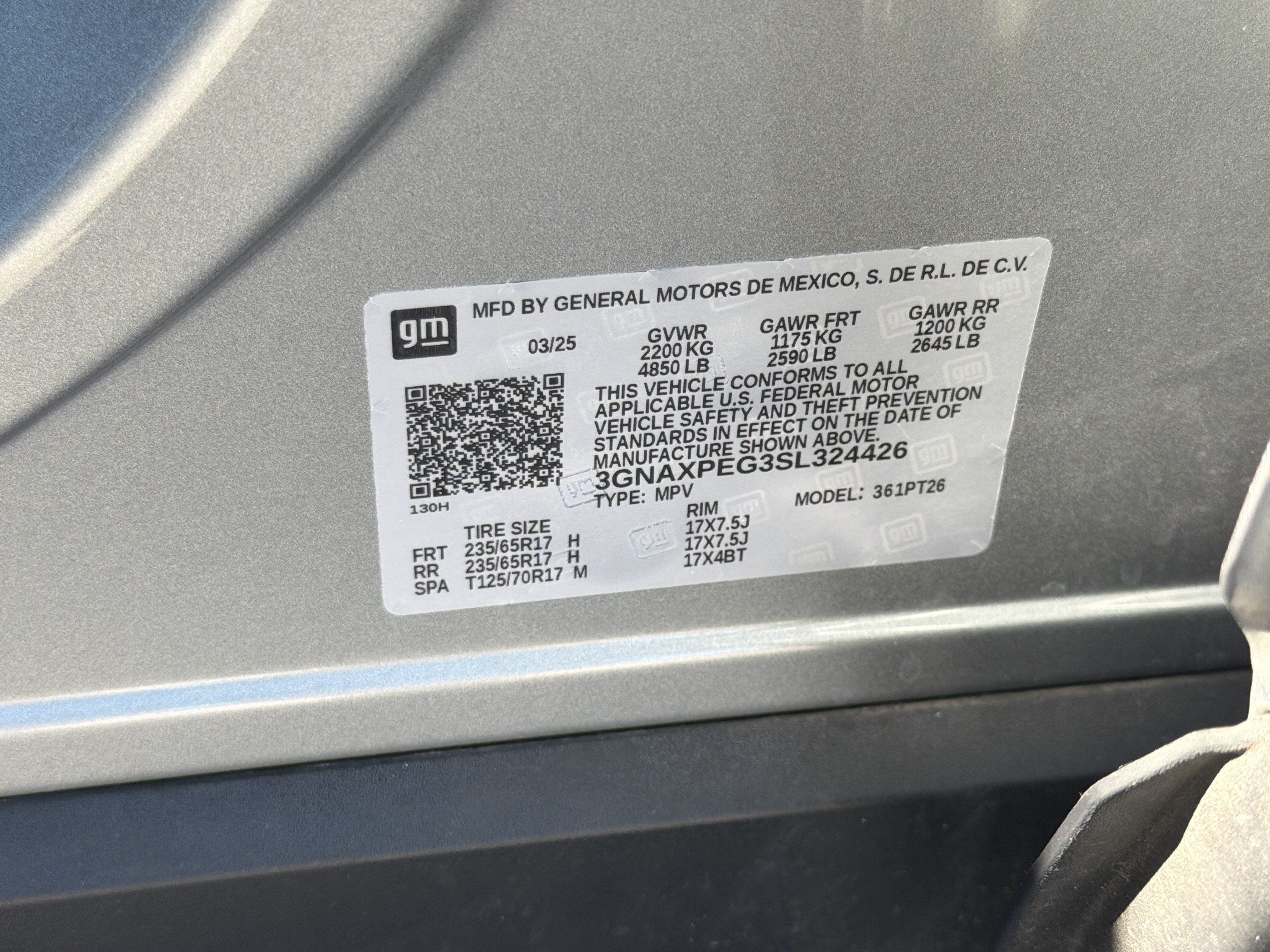 Used 2025 Chevrolet Equinox LT AWD/4WD image 32