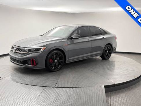 Used 2023 Volkswagen Jetta GLI Autobahn FWD image 2