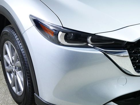 Used 2023 MAZDA CX-5 AWD 2.5 S w/ Select Package image 16