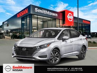 New 2025 Nissan Versa SV w/ Trunk Package