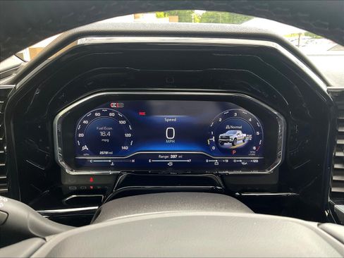 Used 2025 Chevrolet Silverado 1500 LT Trail Boss w/ Convenience Package II AWD/4WD image 14