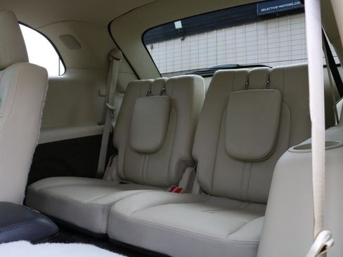 Used 2019 Lincoln MKT AWD image 43