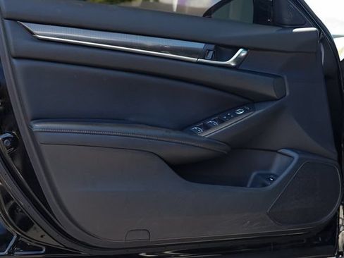 Used 2022 Honda Accord Sport image 34