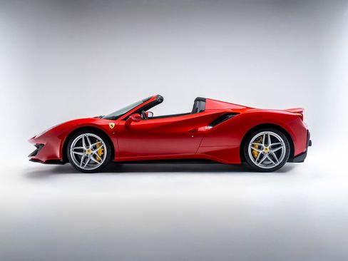 Used 2020 Ferrari 488 Pista Spider image 14