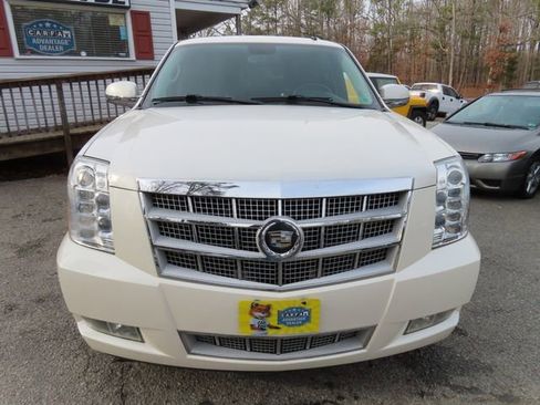 Used 2012 Cadillac Escalade Platinum image 3