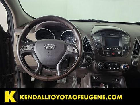Used 2014 Hyundai Tucson SE AWD/4WD image 9