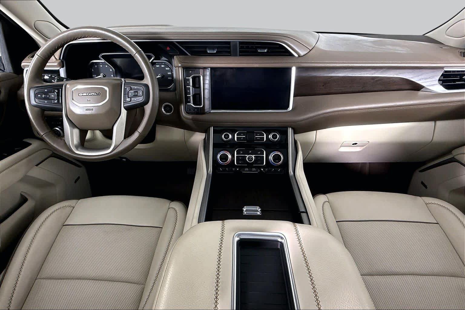 Used 2021 GMC Yukon Denali w/ Denali Premium Package RWD image 15