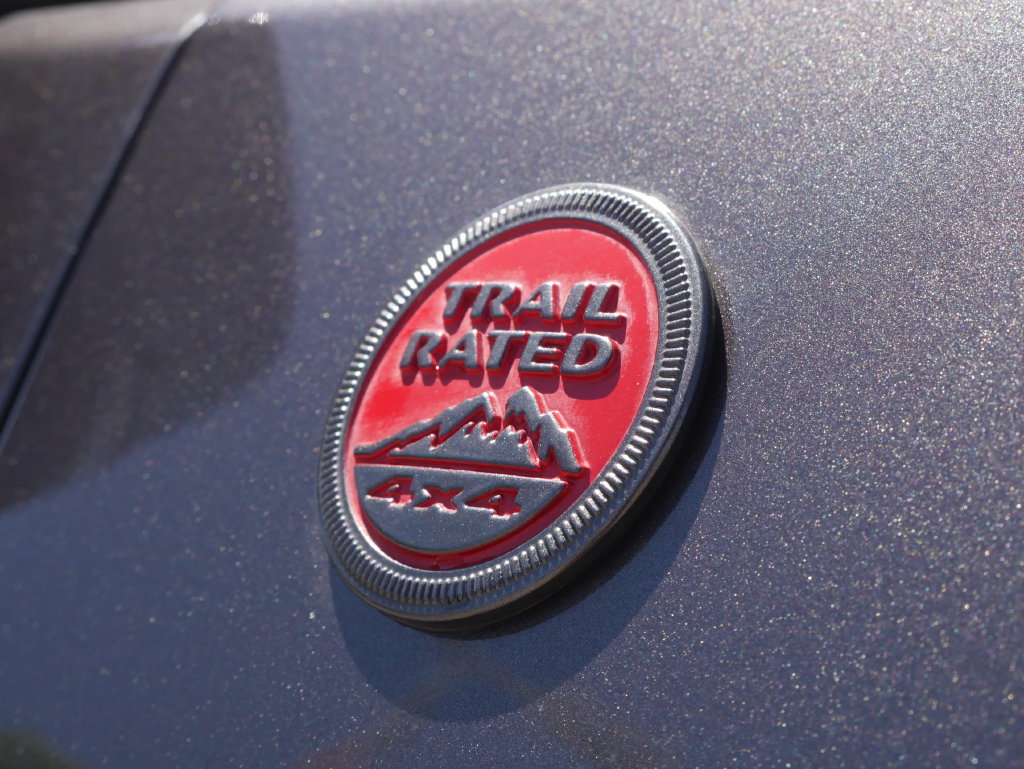 Used 2024 Jeep Compass Trailhawk AWD/4WD image 23