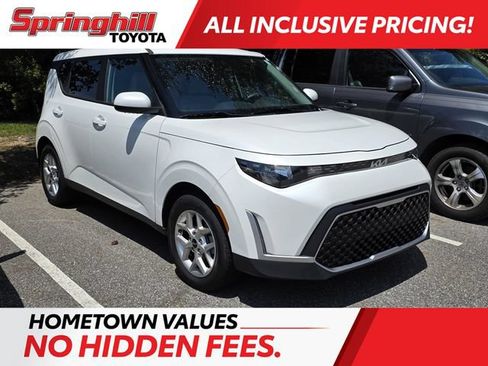 Used 2025 Kia Soul LX w/ LX Technology Package FWD image 1