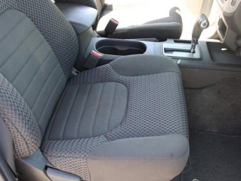 Used 2018 Nissan Frontier SV image 22