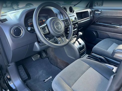 Used 2015 Jeep Patriot Sport w/ Power Value Group AWD/4WD image 8