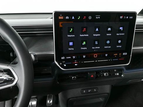 New 2025 Volkswagen ID. Buzz Pro S image 13