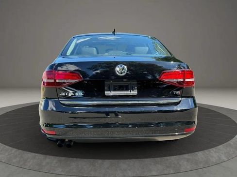 Used 2017 Volkswagen Jetta SEL FWD image 6